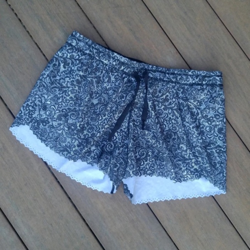 Lululemon Shorts size 8